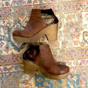 Free People Amber Orchard Clog Size 10/ EU 40